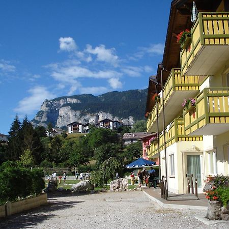 Hotel Garni Relax Fai della Paganella Buitenkant foto